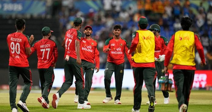 WhatsApp Image 2025-10-03 at 10.50.44 রোমাঞ্চকর লড়াইয়ের পর বাংলাদেশের ৪ উইকেটে জয়