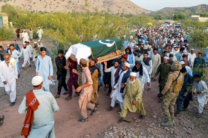 WhatsApp Image 2025-10-16 at 6.34.40 PM আফগানিস্তান-পাকিস্তান সীমান্তে রক্তক্ষয়ী সংঘর্ষের পর ৪৮ ঘণ্টার যুদ্ধবিরতি