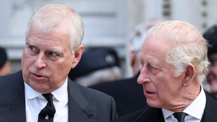 যৌন কেলেঙ্কারিতে ব্রিটেনের প্রিন্স অ্যান্ড্রুর রাজকীয় উপাধি ত্যাগ