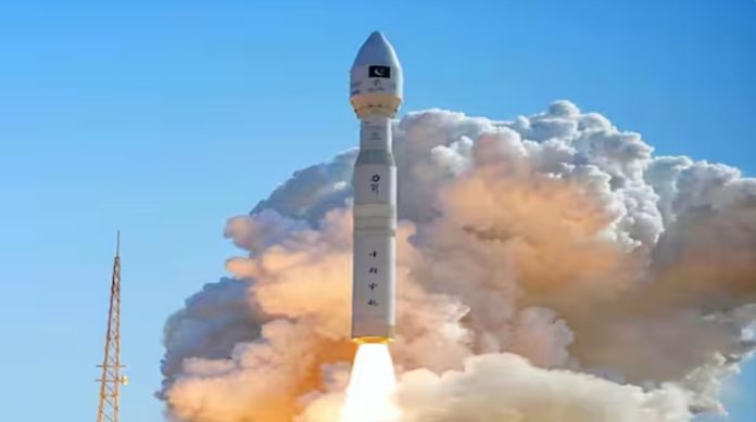 WhatsApp Image 2025-10-20 at 12.27.36 PM পাকিস্তানের প্রথম হাইপারস্পেকট্রাল স্যাটেলাইট সফলভাবে উৎক্ষেপণ