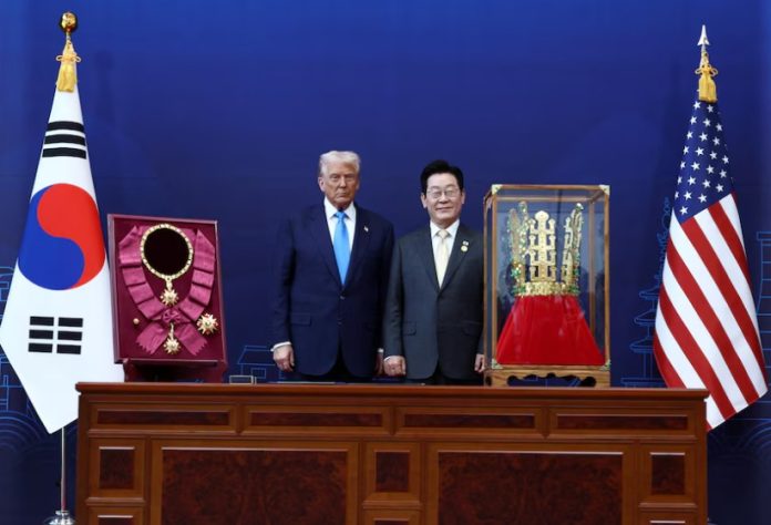 WhatsApp Image 2025-10-30 at 1.09.30 PM দক্ষিণ কোরিয়াকে পারমাণবিক চালিত সাবমেরিন নির্মাণে অনুমতি দিলেন ট্রাম্প, পেলেন সর্বোচ্চ রাষ্ট্রীয় সম্মাননা