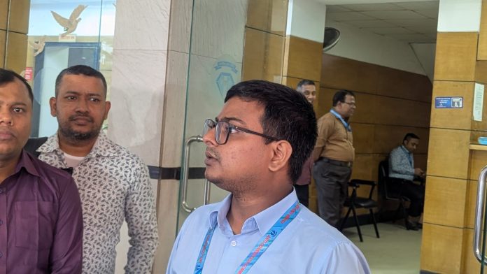 ঢাকায় ককটেল বিস্ফোরণের ঘটনায় একজন সন্দেহভাজনকে গ্রেপ্তার