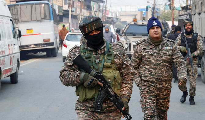 কাশ্মীরের শ্রীনগরে পুলিশ স্টেশনে বিস্ফোরণ, নিহত ৯