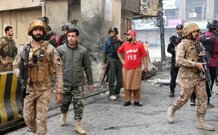 আফগানিস্তান বলছে পাকিস্তানের বোমা হামলায় খোস্তে ৯ শিশু ও এক নারী নিহত