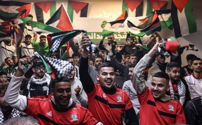 ইতিহাস গড়ে আরব কাপের কোয়ার্টার ফাইনালে ফিলিস্তিন